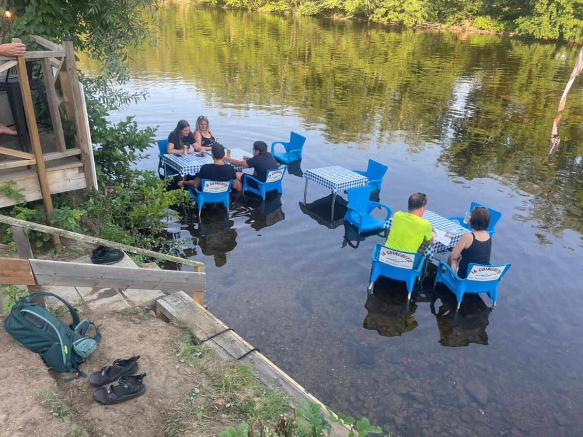 Ebreuil Tonneau Herbergement Insolite Au Camping Des Nieres מראה חיצוני תמונה